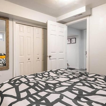 Cozy Nest Basement Unit Apartman Hamilton Kültér fotó