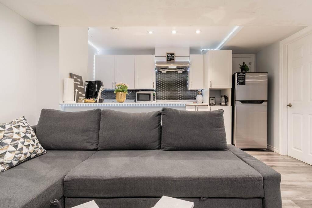 Cozy Nest Basement Unit Apartman Hamilton Kültér fotó