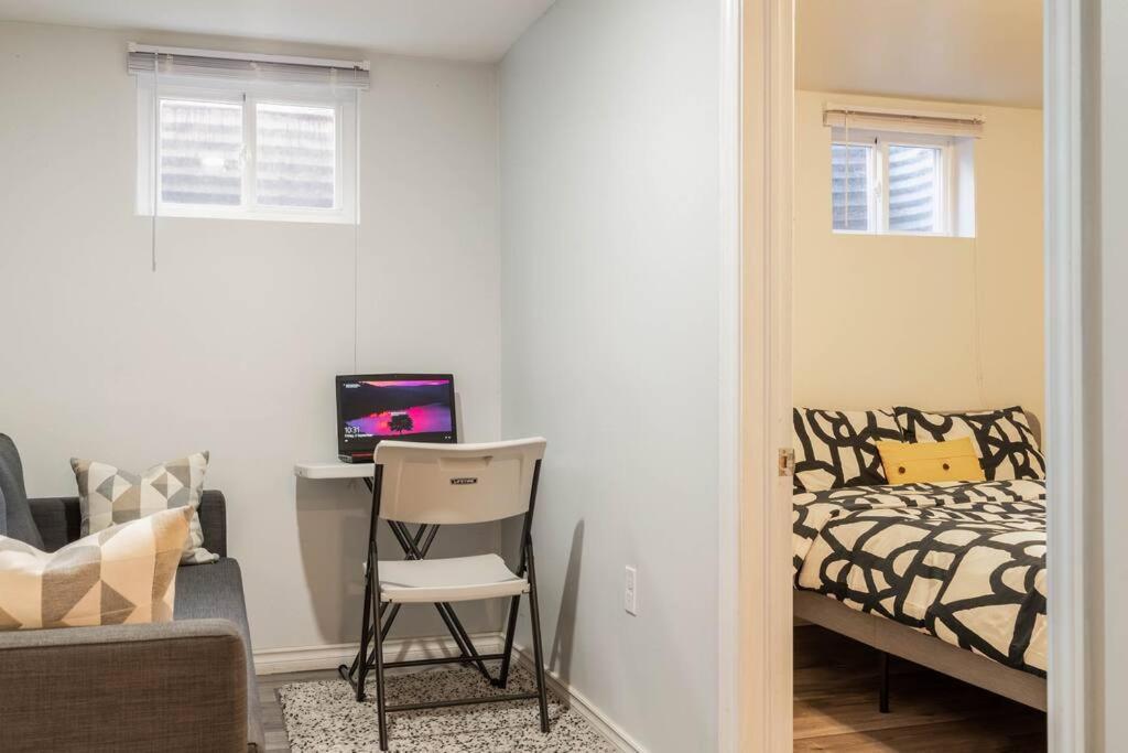 Cozy Nest Basement Unit Apartman Hamilton Kültér fotó