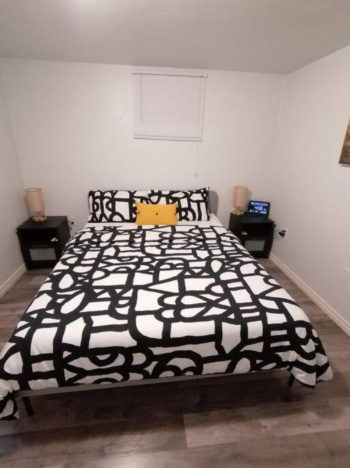 Cozy Nest Basement Unit Apartman Hamilton Kültér fotó